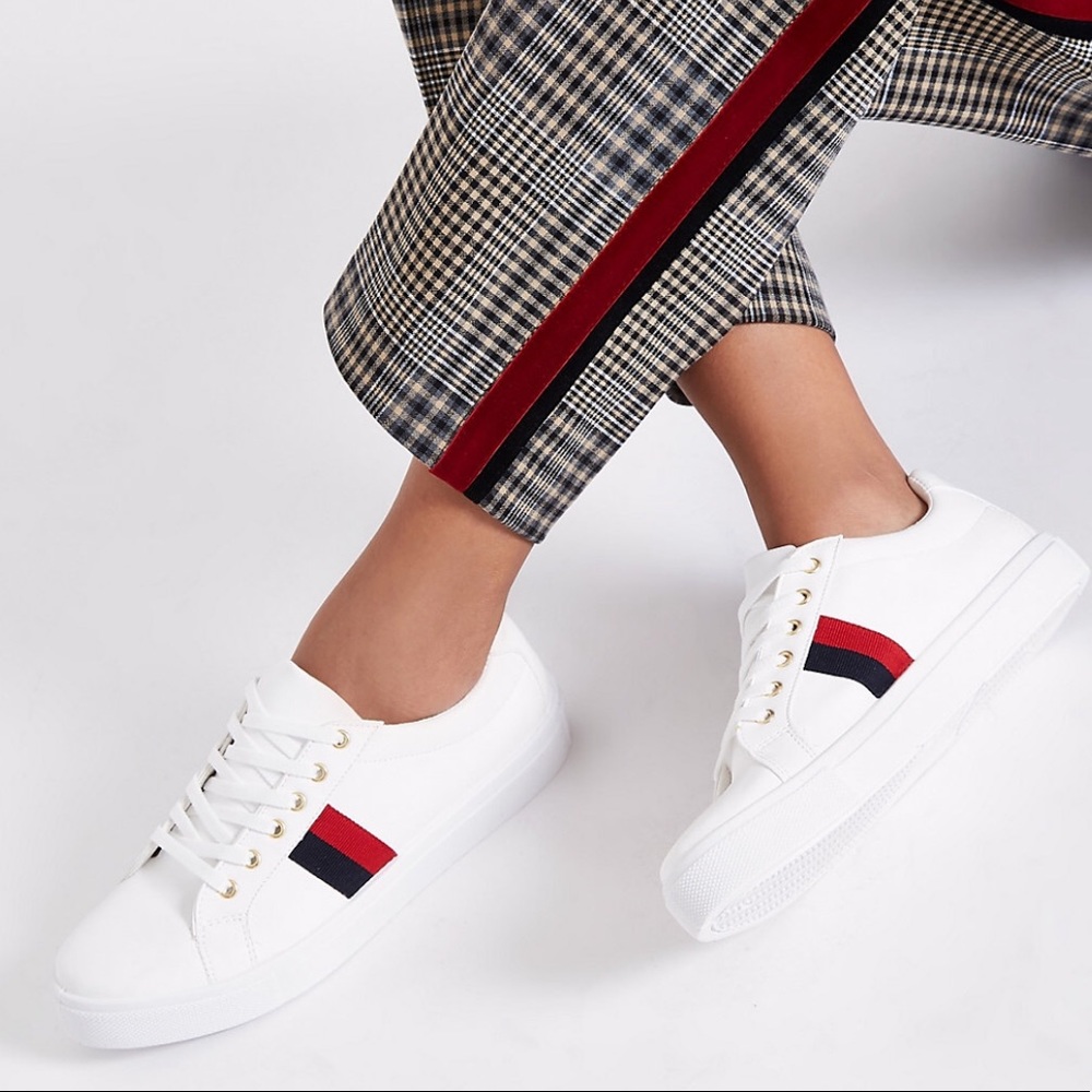 Women’s causal sneakers